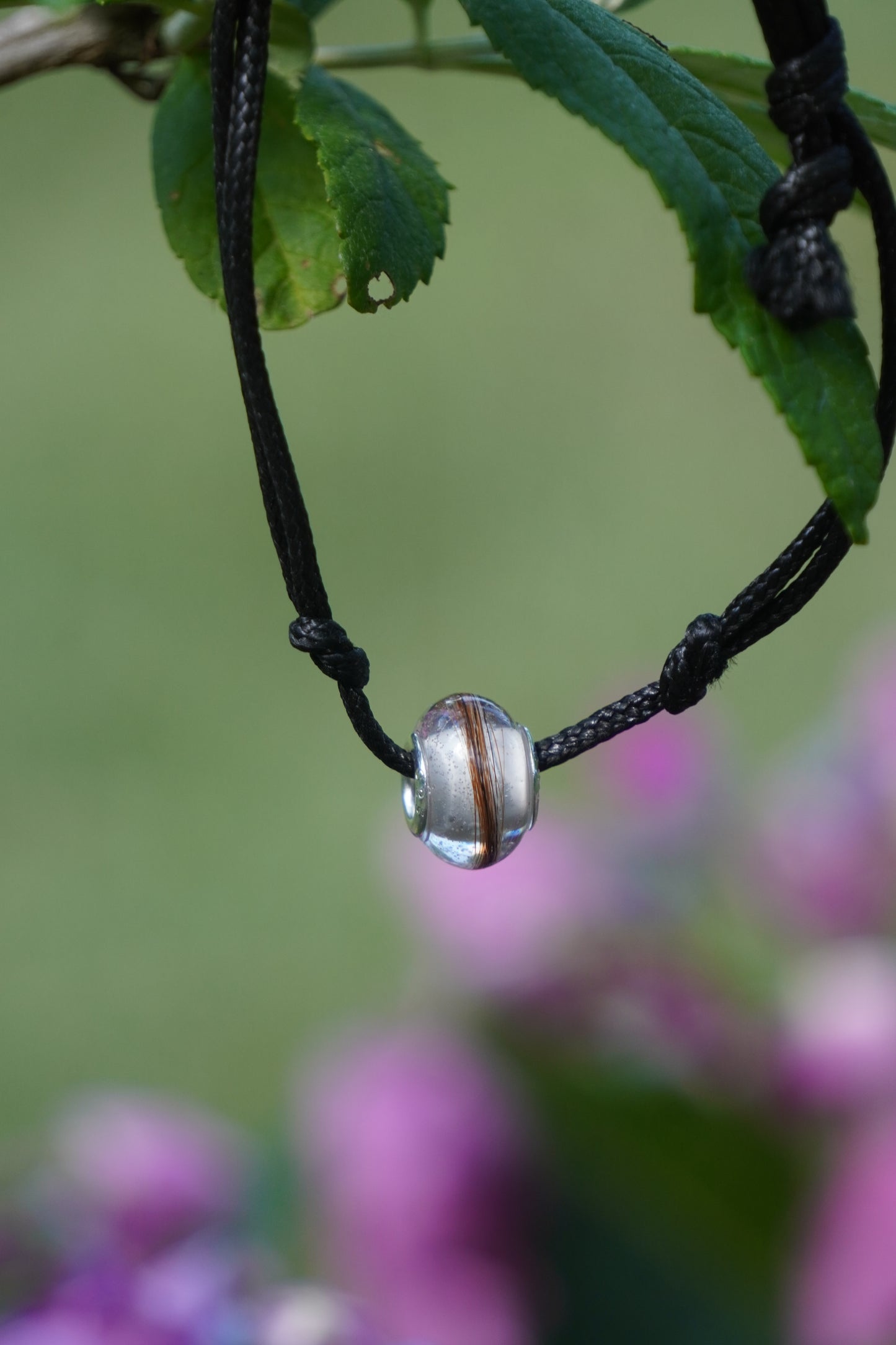 „Treue Großloch - Perle“ – Erinnerungsarmband mit Tierhaar