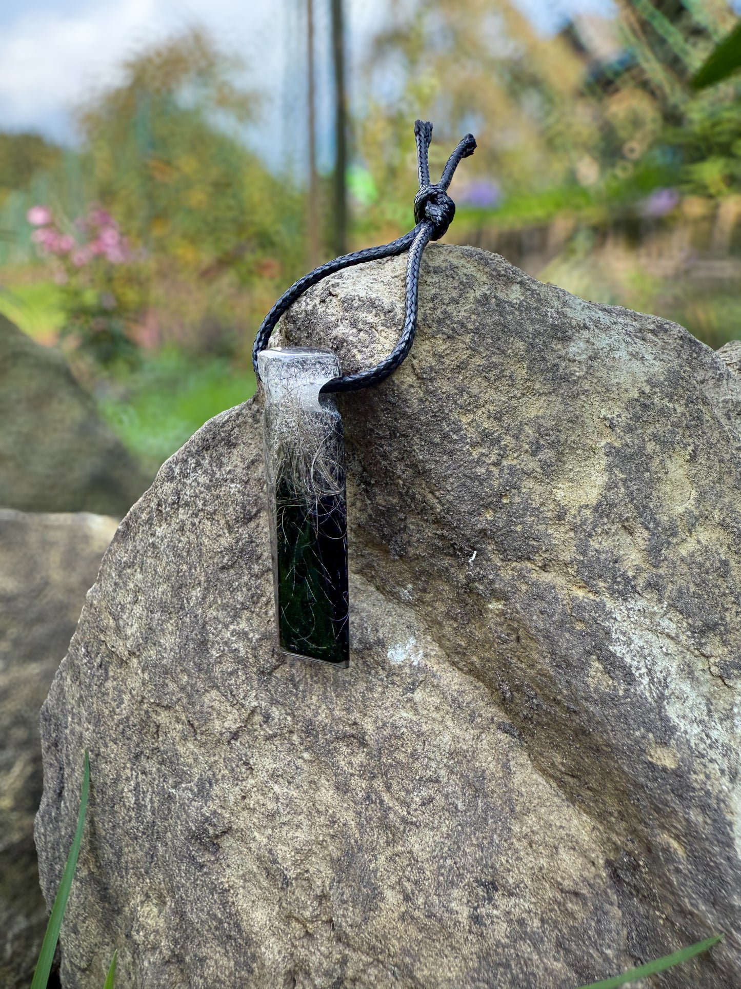 Kegel oder Dorn-Anhänger