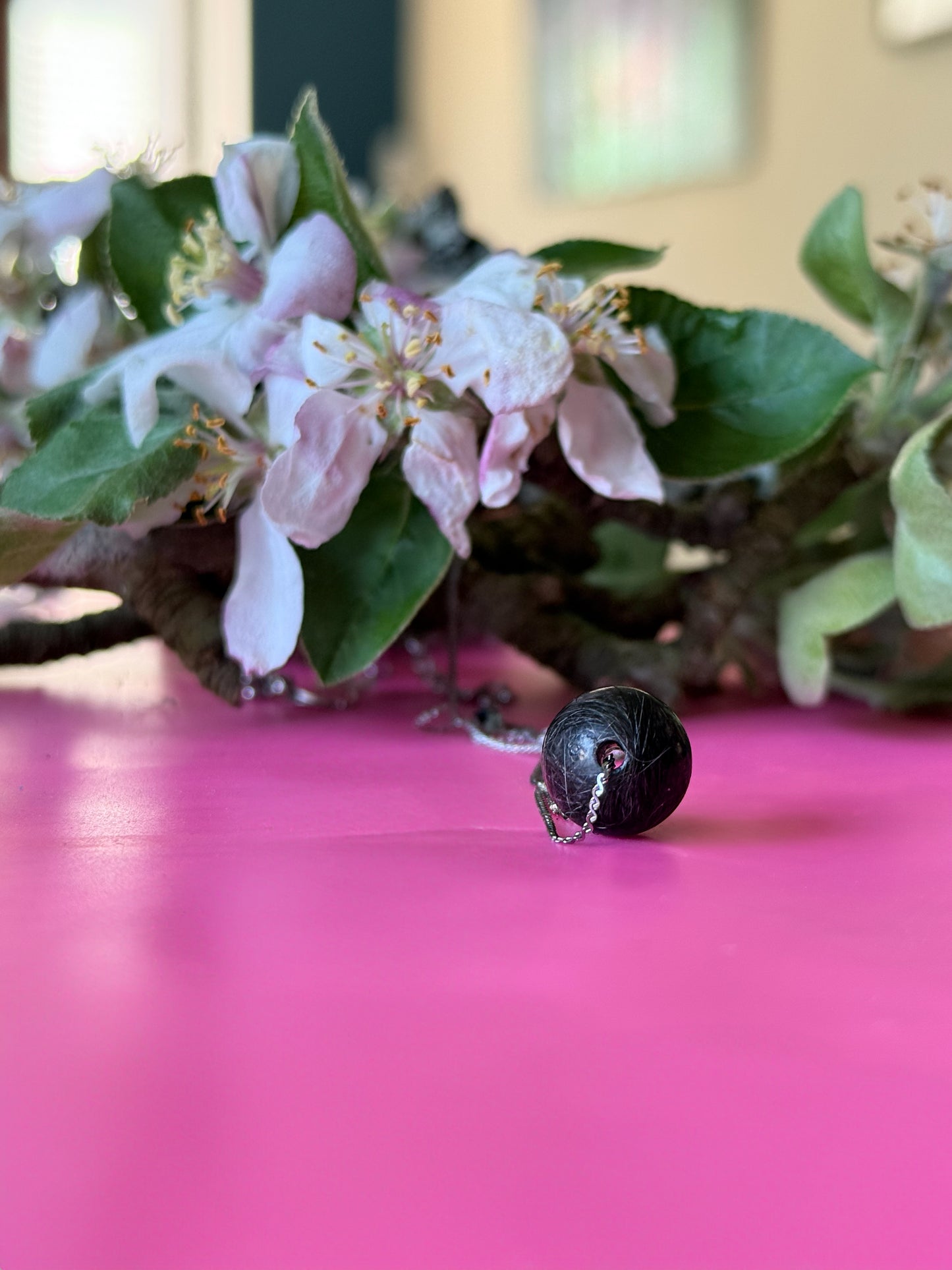 Runde „Treue“ Perle - Kette oder Armband