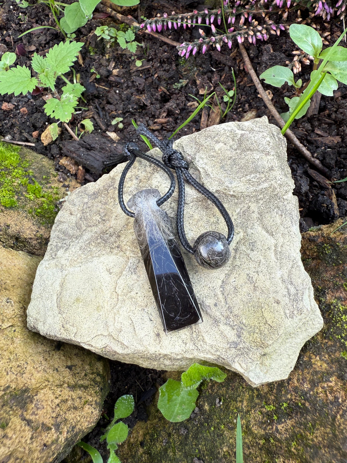 Kegel oder Dorn-Anhänger